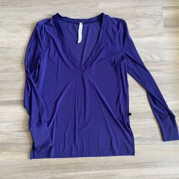lululemon athletica Tops - Lululemon Get Low Long Sleeve Emperor Blue